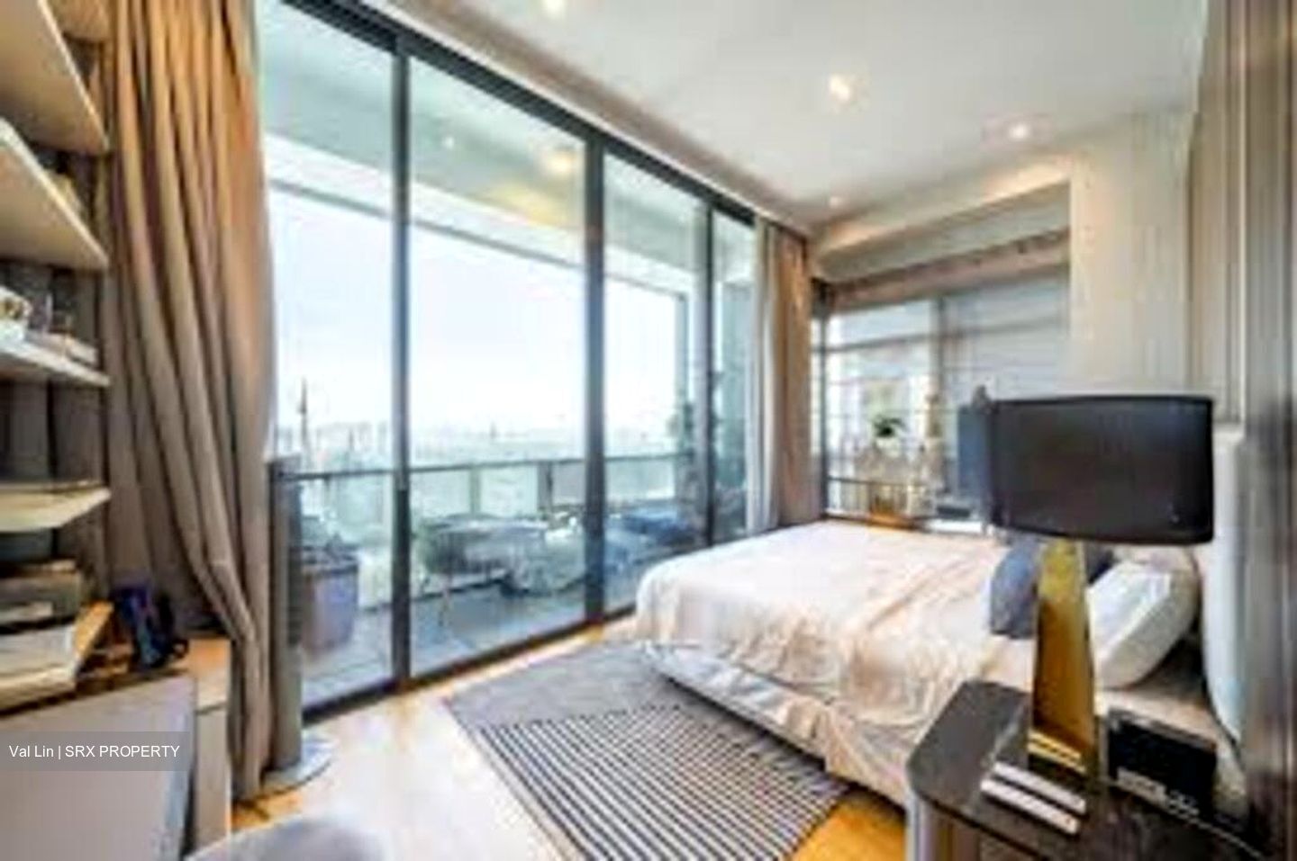 Nouvel 18 (D10), Condominium #569551181